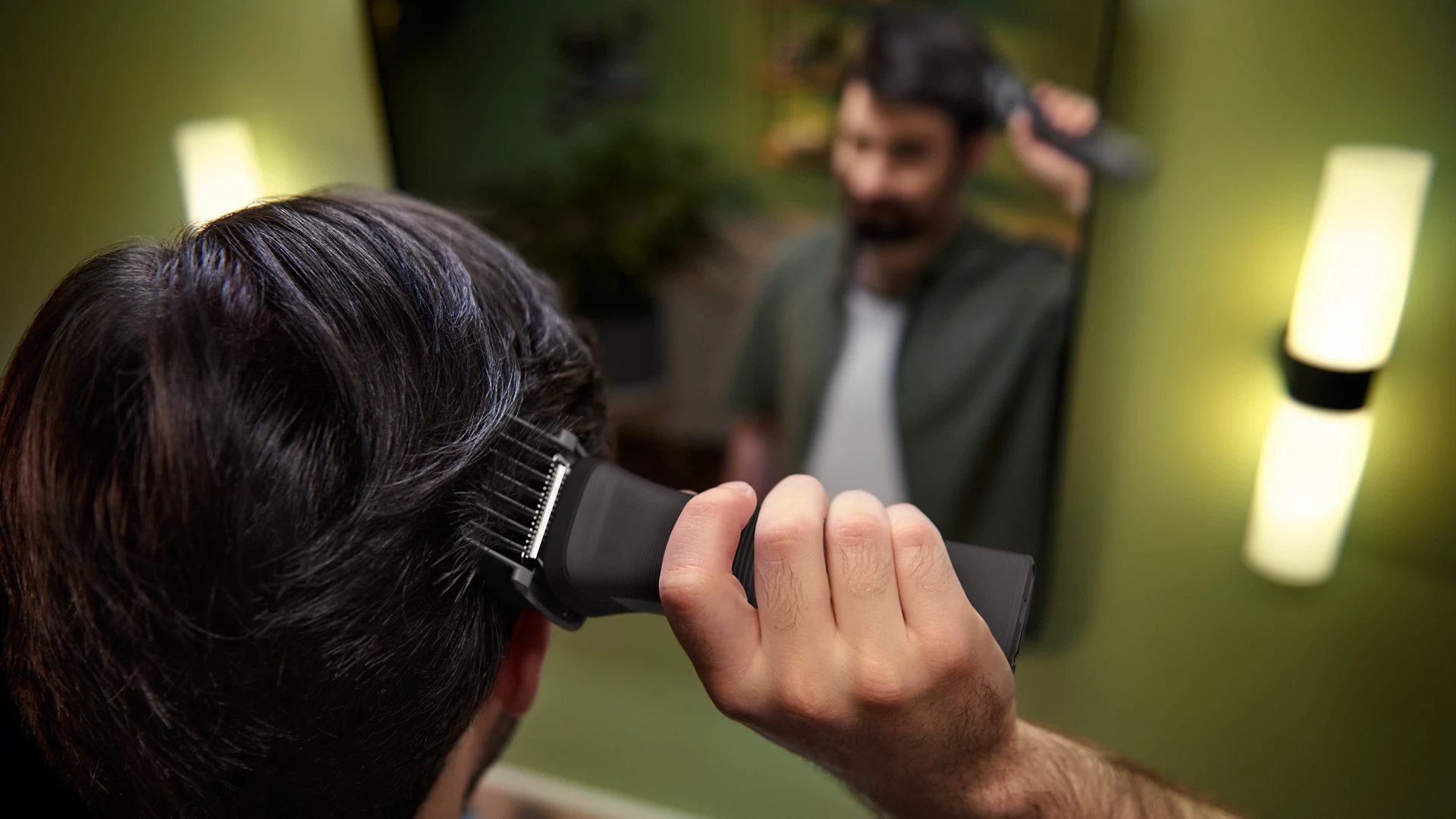 Philips Series 7000, 15-in-1 Multi Grooming Trimmer for Beard, Head and Body MG7940/15 - Image 9
